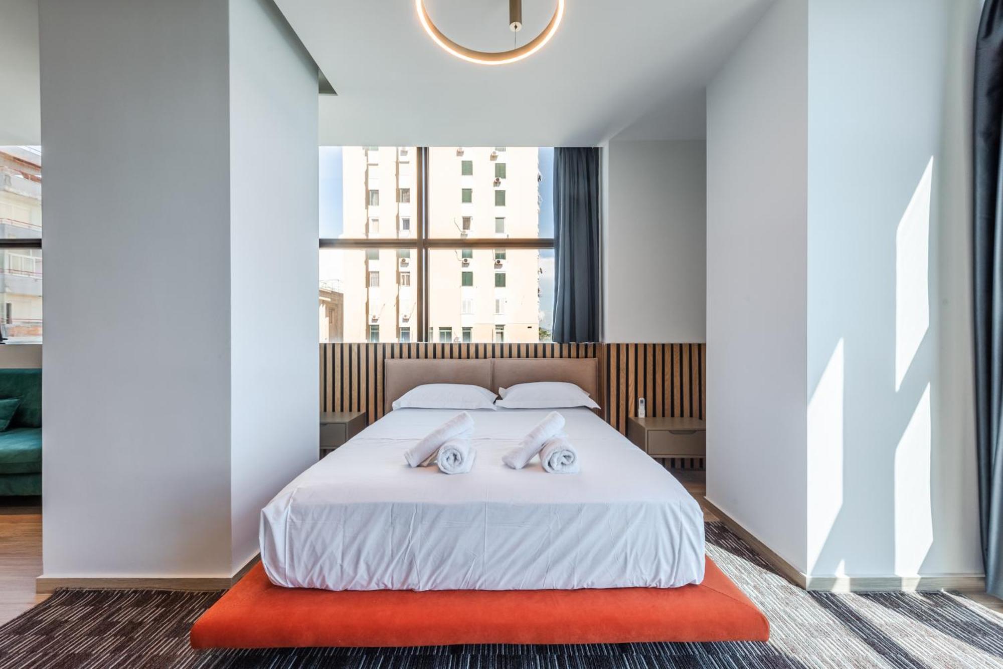 Marina Luxury Suites By Ps Дуррес Экстерьер фото
