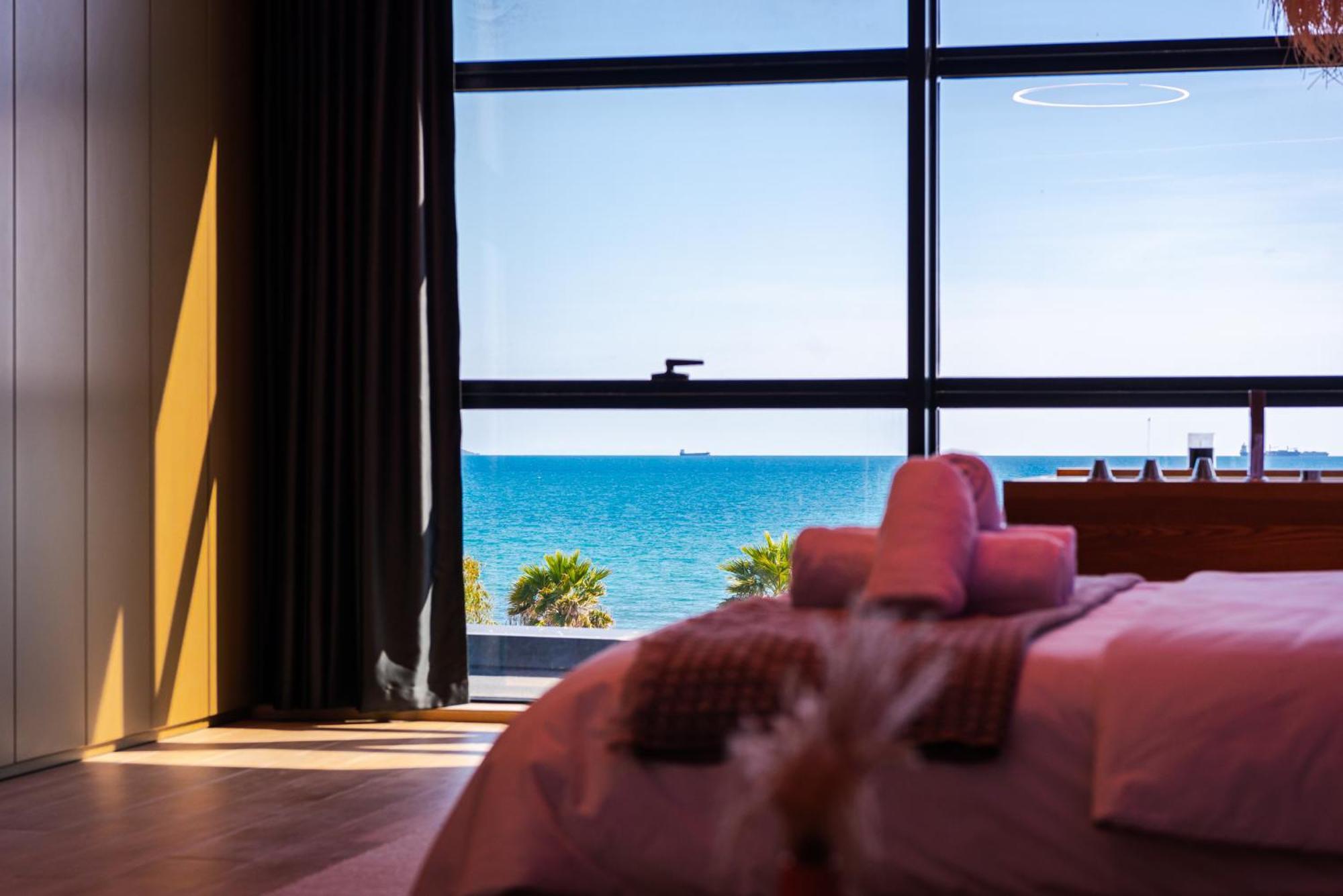 Marina Luxury Suites By Ps Дуррес Экстерьер фото