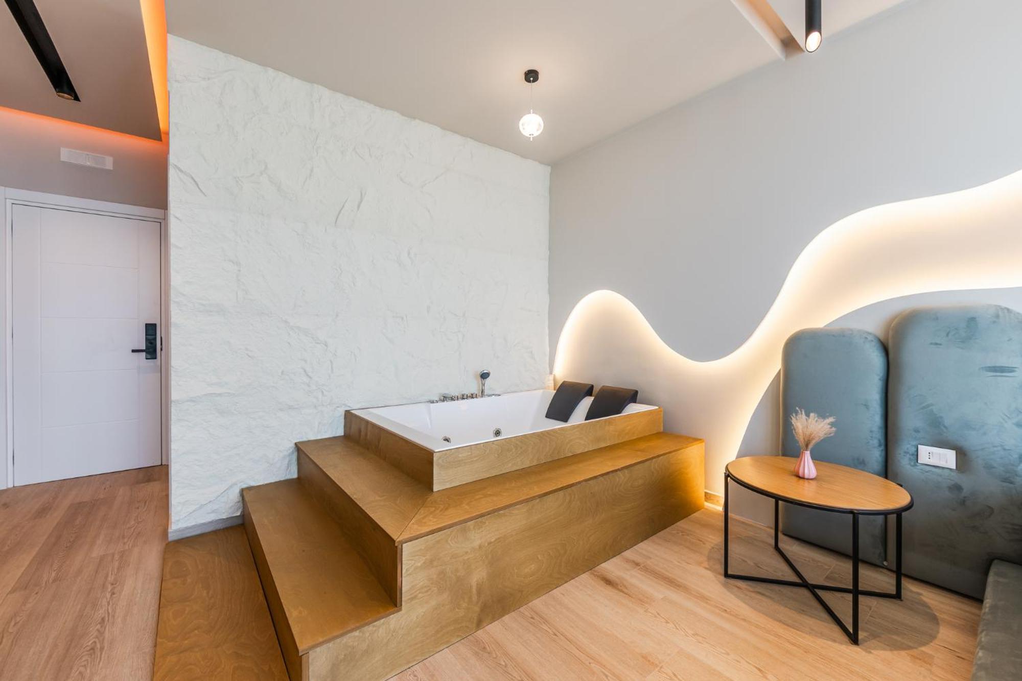 Marina Luxury Suites By Ps Дуррес Экстерьер фото